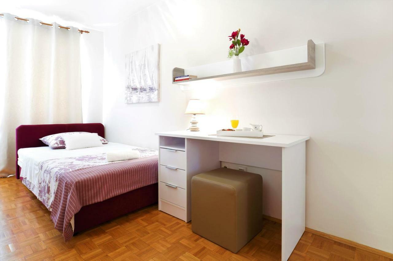 Apartment Meri Rijeka Exterior foto